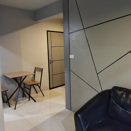 9 Hostel Chiang Mai Dış mekan fotoğraf