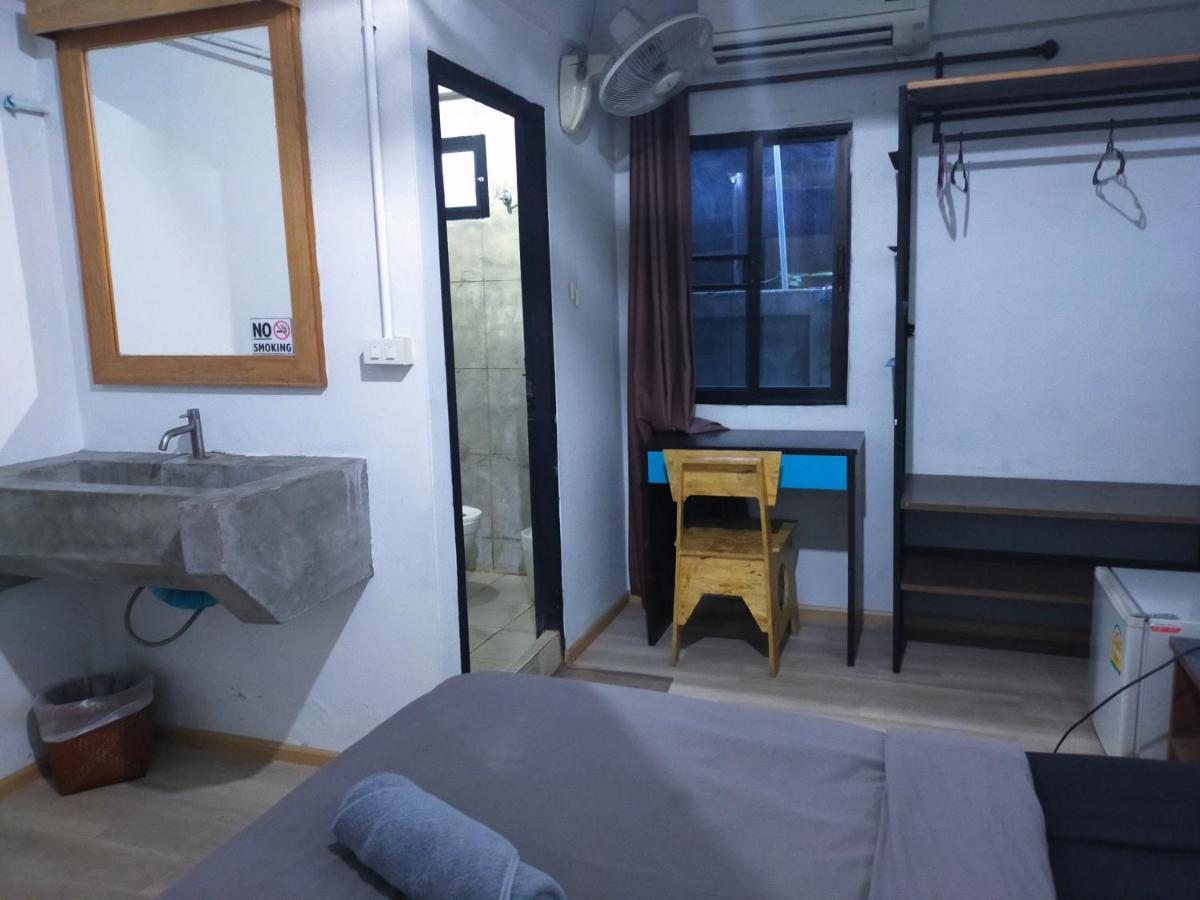 9 Hostel Chiang Mai Dış mekan fotoğraf