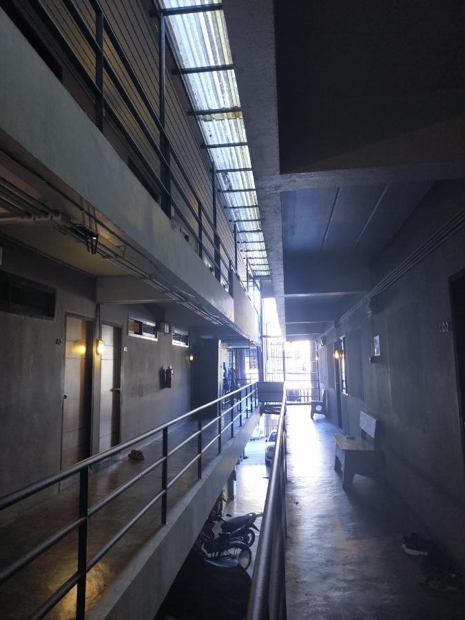 9 Hostel Chiang Mai Dış mekan fotoğraf