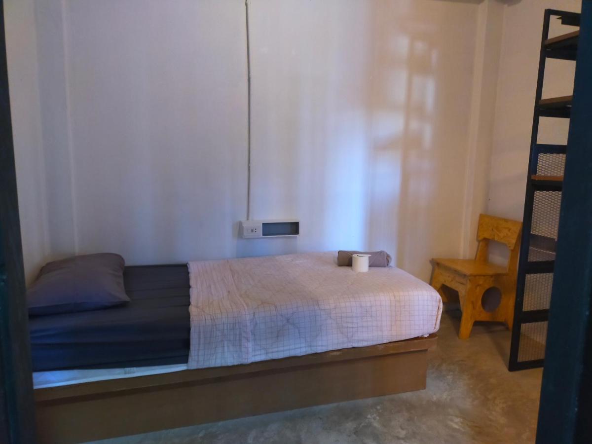 9 Hostel Chiang Mai Dış mekan fotoğraf