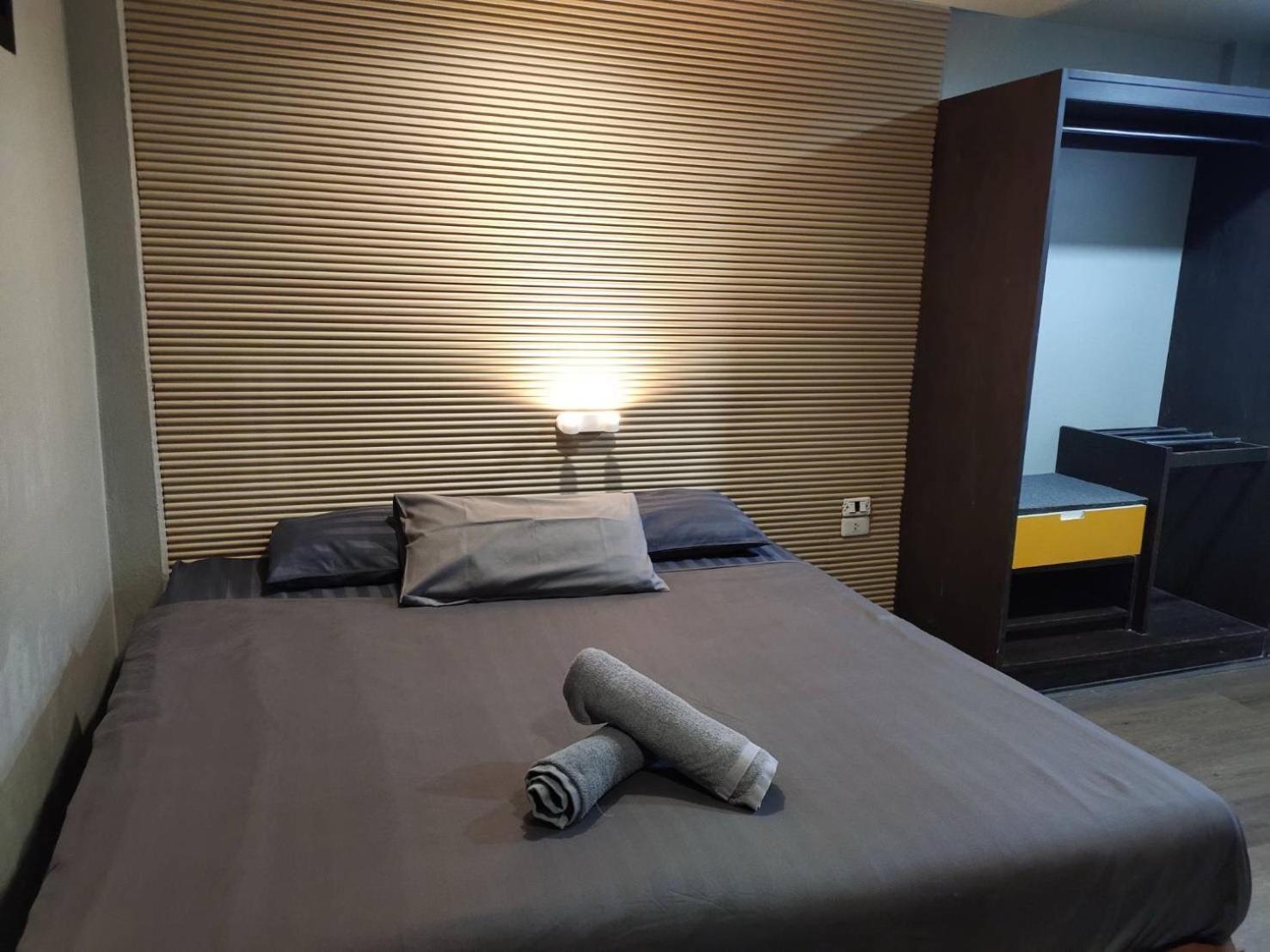 9 Hostel Chiang Mai Dış mekan fotoğraf