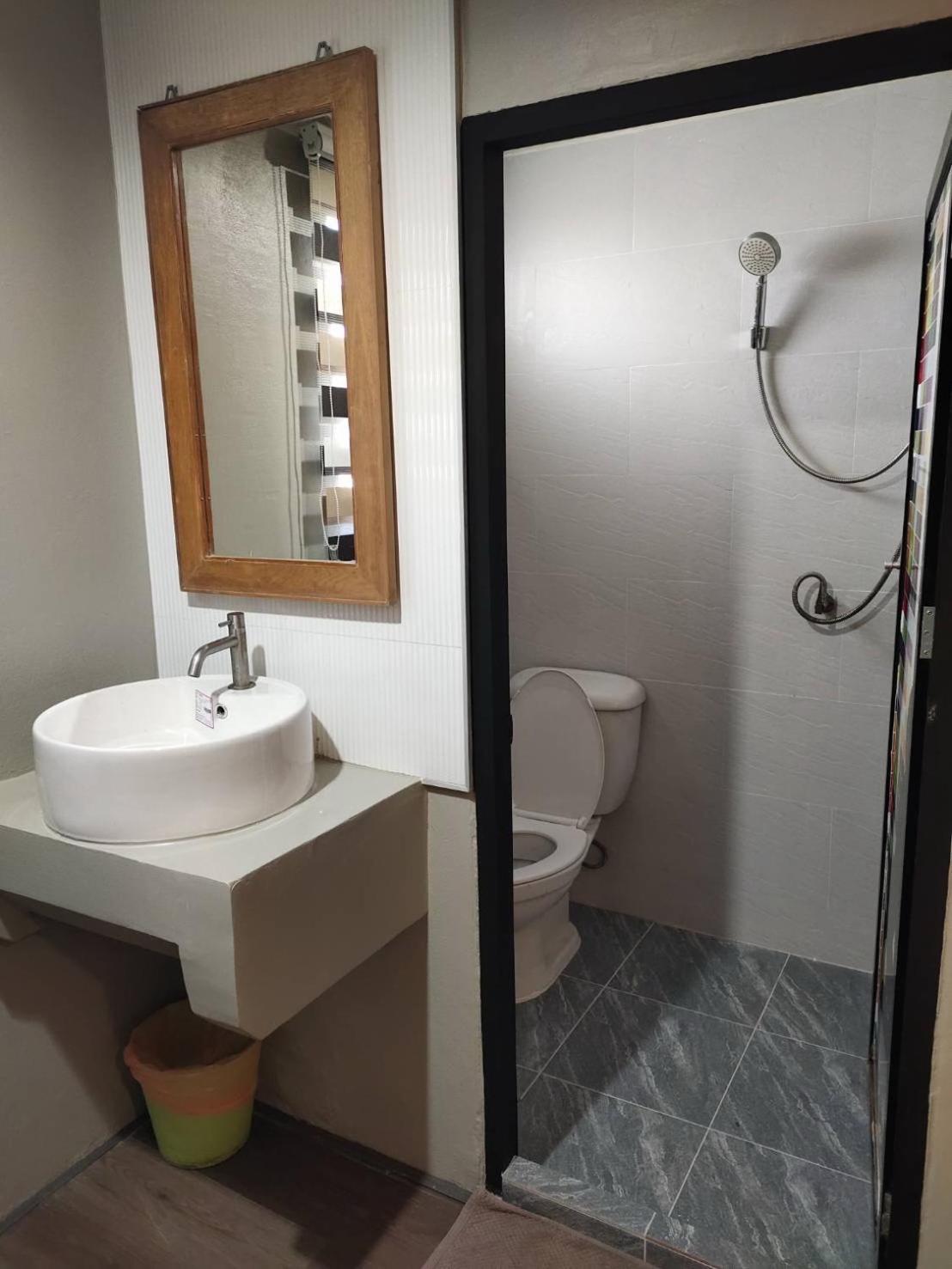 9 Hostel Chiang Mai Dış mekan fotoğraf